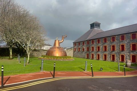 Tour privado Blarney Castle Jameson Distillery and Cobh