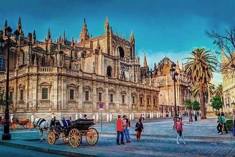 Exklusiva Sevilla Enogastronomiska och historiska upplevelser