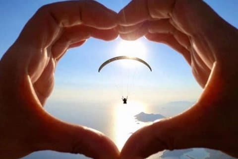 Double Parapente Flight in Niterói with Certified Instructor