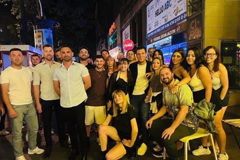 Budapest Prime PubCrawl + Free Shots + VIP Entry +Instant Friends