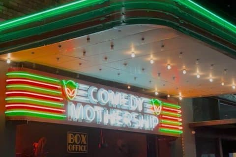 Excursão a pé pelo Comedy Club de Austin Explore locais icônicos