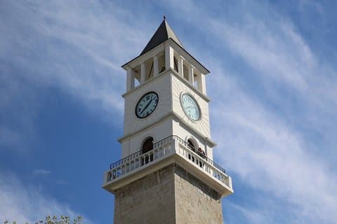 Tour de áudio autoguiado em Tirana