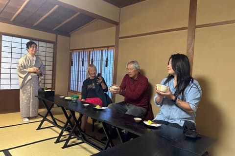 Best of Nagasaki with Japanese Tea Ceremony 6-Hour Car Tour