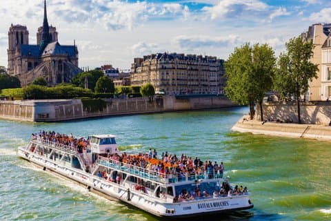 Croisière Paris Promenade Rivière avec Champagne