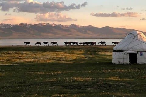 Kirgisistan, Song Kul See als Nomad Reiten und Jurte Aufenthalt