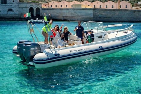 Bootstour zu den Ägadischen Inseln: Favignana und Levanzo mit Mittagessen