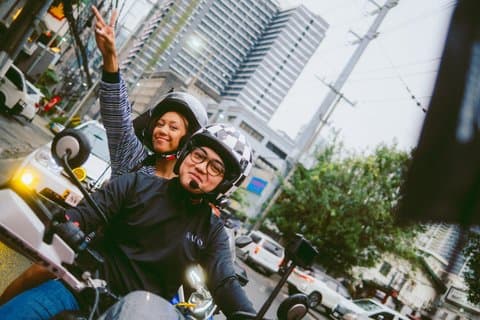 Makati : Tour de comida chefe-curated de motocicleta