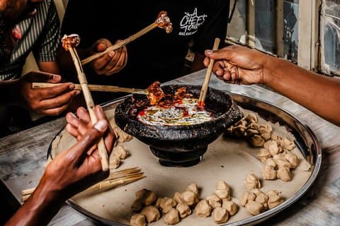 Addis Eats Food Tour com 12 + degustações