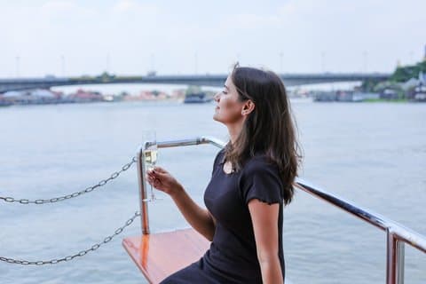 Floating Café on the Heritage Cruise in Bangkok