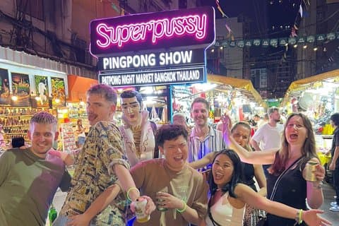 Bangkok Tour nocturno LGBTQ con drag y karaoke
