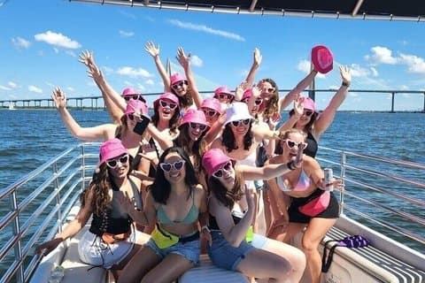 Missy Bachelorette N Bateau d'enterrement de vie de garçon