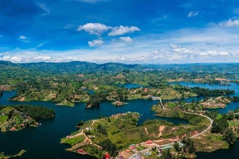 Privat dagstur fra Medellin til Guatape og El Peñol Rock