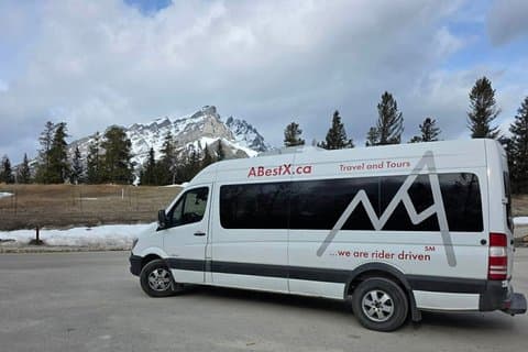 Calgary Downtown Hotels to YYC Airport Private Transfer