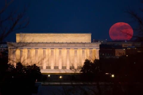 スカイラインビューのワシントンDCナイトメモリアルウォーキングツアー