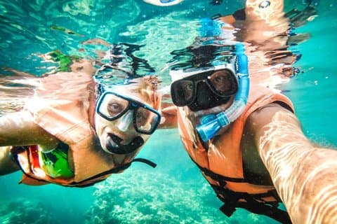 Grand Turk Snorkling Tour med snacks och Island RumPunch