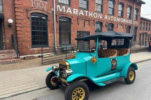 Nashville Electric Ford Model T Replica Rental with 5 Seater