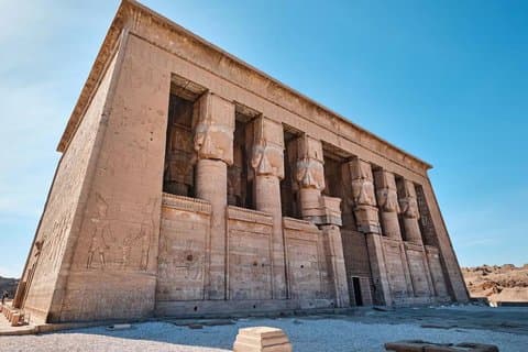 Esna Temple från Luxor
