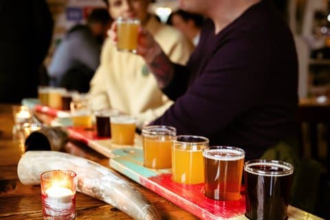 Reykjavík Pub Crawl Tour med drikkevarer og spil