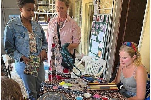 Atelier de couture et bijoux à Arusha Autonomisation des femmes