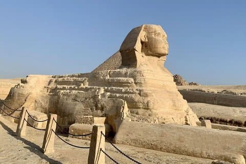 Besuchen Sie die Geschichte mit Grand Egyptian Museum & Pyramids