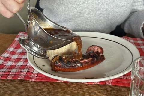 Taste Zurich – Um tour completo de sabores suíços por Do Eat Better