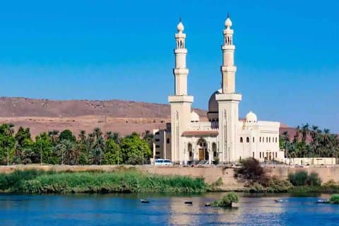 Tour della città di Assuan (Moschea, Chiesa e Souq)