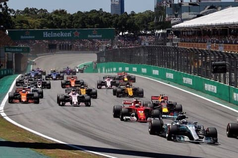3日間毎日開催されるフォーミュラ1インテルラゴス・レースの往復プライベート送迎
