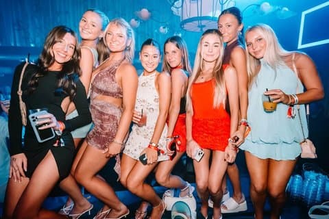 Ibiza: VIP Club Crawl with 3hrs Open Bar and Nightclub Entry