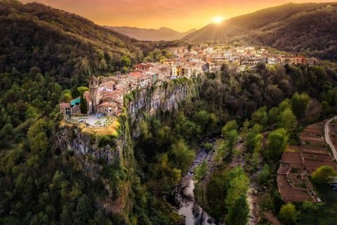 Excursion Garrotxa Experience Volcanic Landscapes Horseback E