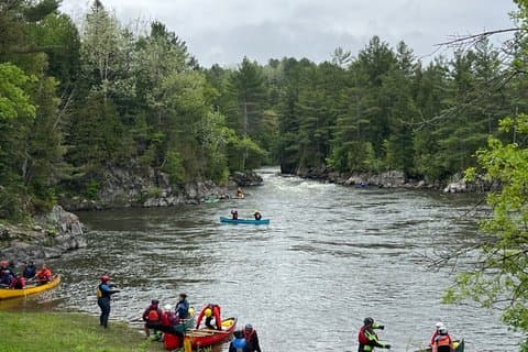 Whitewater Canoe and Kayak Courses For Beginners to Intermediates