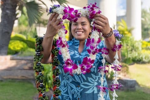 Traditional Airport Lei Greeting on Kona Hawai'i