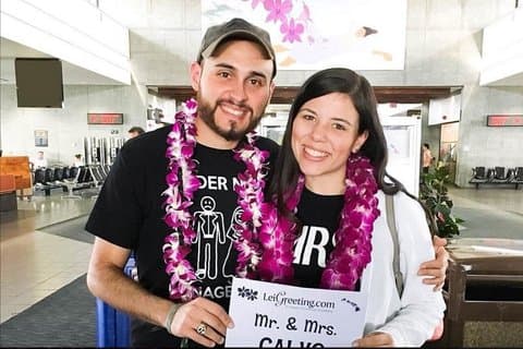 Honeymoon Airport Lei Greeting on Kona Hawai'i
