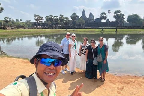 Walk to Angkor Wat Private Tour Experience from Cambodia