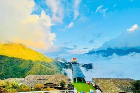 Sapa: Privat tur til Waterfall, Heaven Gate og Glass Bridge