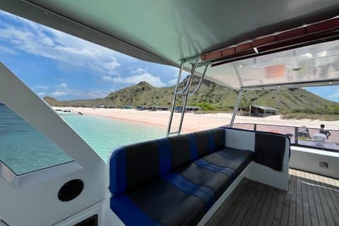 Daily Komodo Shared Speedboat Tour from Labuan Bajo
