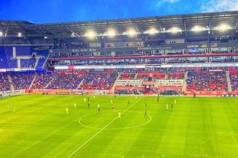 Juego de fútbol de los Red Bulls de Nueva York en el estadio Sports Illustrated