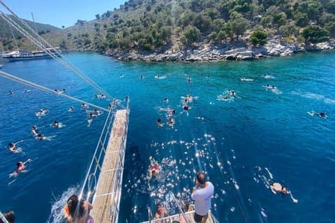 Excursion en bateau Fethiye Ölüdeniz dans la vallée des papillons et les six îles