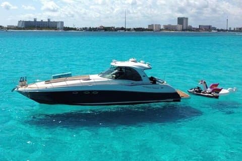 Luxuriöse private Yachtcharter mit 52 ft Sea Ray Sundancer