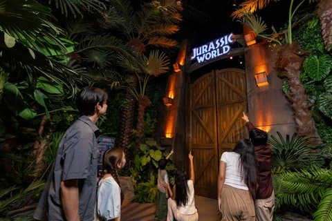 A emocionante aventura do mundo do Jurássico com transferência privada de Bangkok
