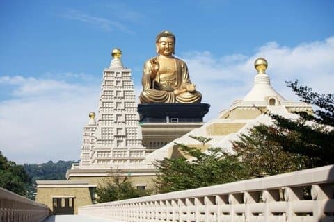 Buddha Museum tour