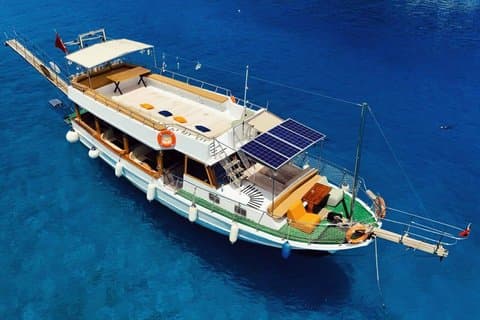 フェティエ・オリュデニズボートトリップバタフライバレーと6島ツアー