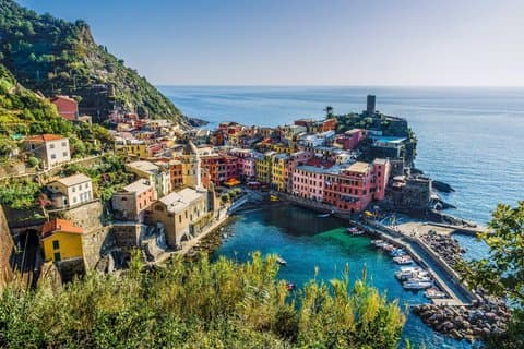 Magic of Cinque Terre: Day trip Fast Train from Rome Local Guide