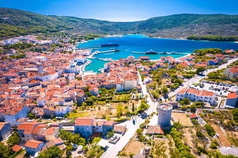 Cres Olive Heritage & Traditions: Private Walking Shore Tour