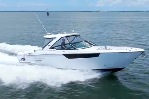Sarasota 40 Happy Hour Monterey 385 Super Sport 4 Stunden