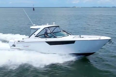 Sarasota 40’ Happy Hour Monterey 385 Super Sport für 6 Stunden