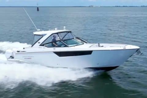 Sarasota 40 Happy Hour Monterey 385 Super Sport 8hr