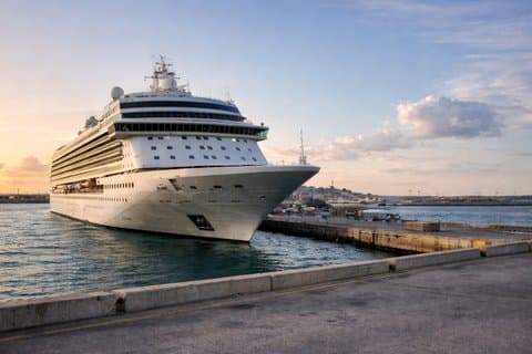 Privater Transfer von Rom zum Hafen von Civitavecchia