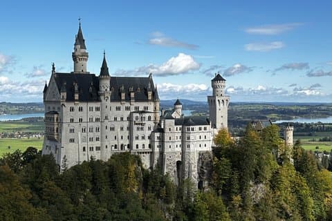 Privat tur til Neuschwanstein Castle & Linderhof fra München