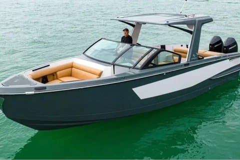 Sarasota - 35' Ocean Rode | Aviara Luxury Day Yacht - 6 Stunden