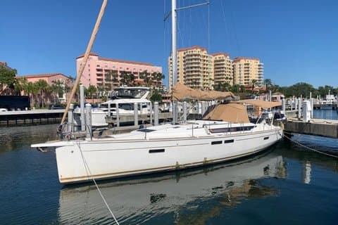 St. Pete 48’ Breaking Away Jeanneau Sun Odyssey Segelyacht 6 Stunden